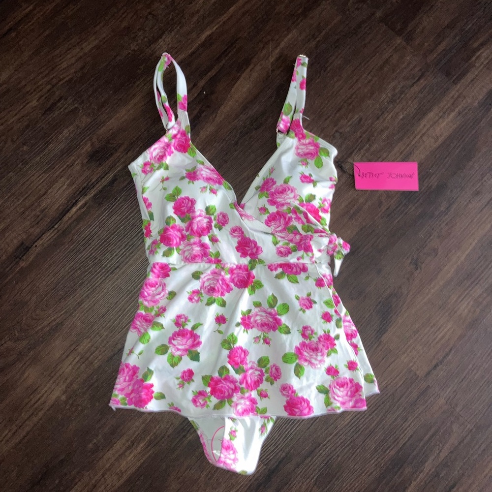 Betsey Johnson women’s Floral One-Piece Swimdress with Pink Roses new size s